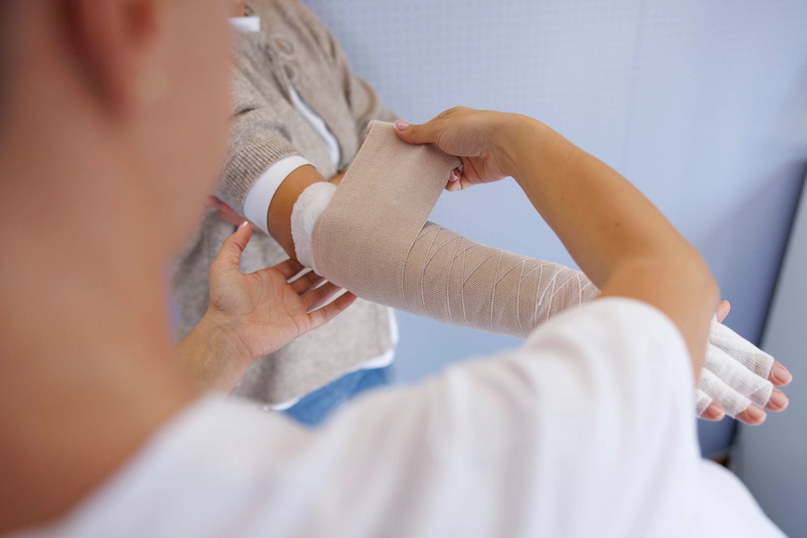 Manuelle Lymphdrainage und Komplexe Entstauungstherapie bei Physita